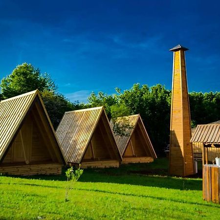 Rooms & Glamping Lana Haus Licko Petrovo Selo Экстерьер фото
