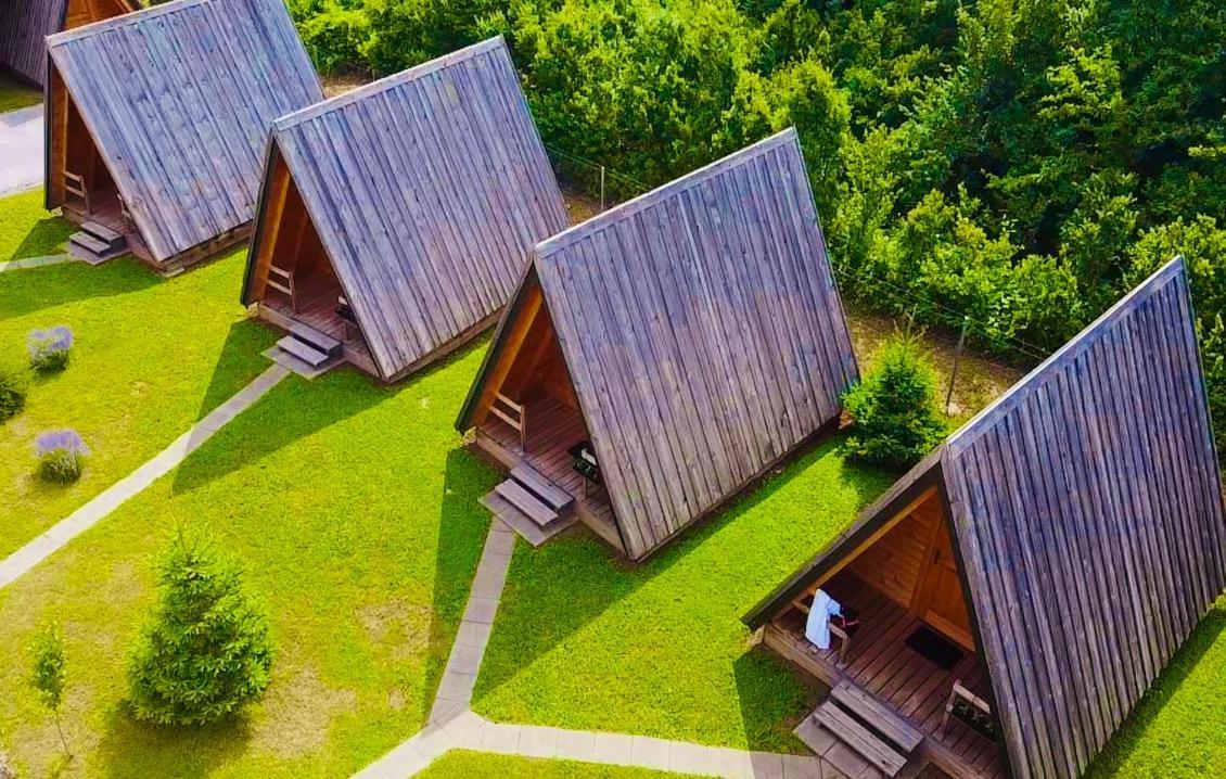 Rooms & Glamping Lana Haus Licko Petrovo Selo Экстерьер фото