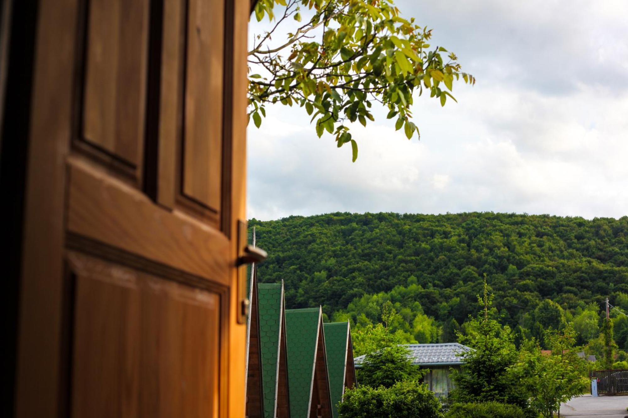 Rooms & Glamping Lana Haus Licko Petrovo Selo Экстерьер фото